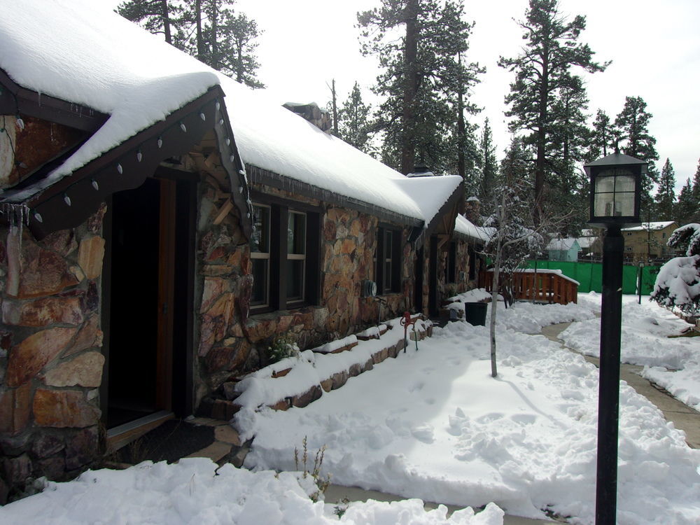 ביג בר לייק Embers Lodge & Cabins מראה חיצוני תמונה